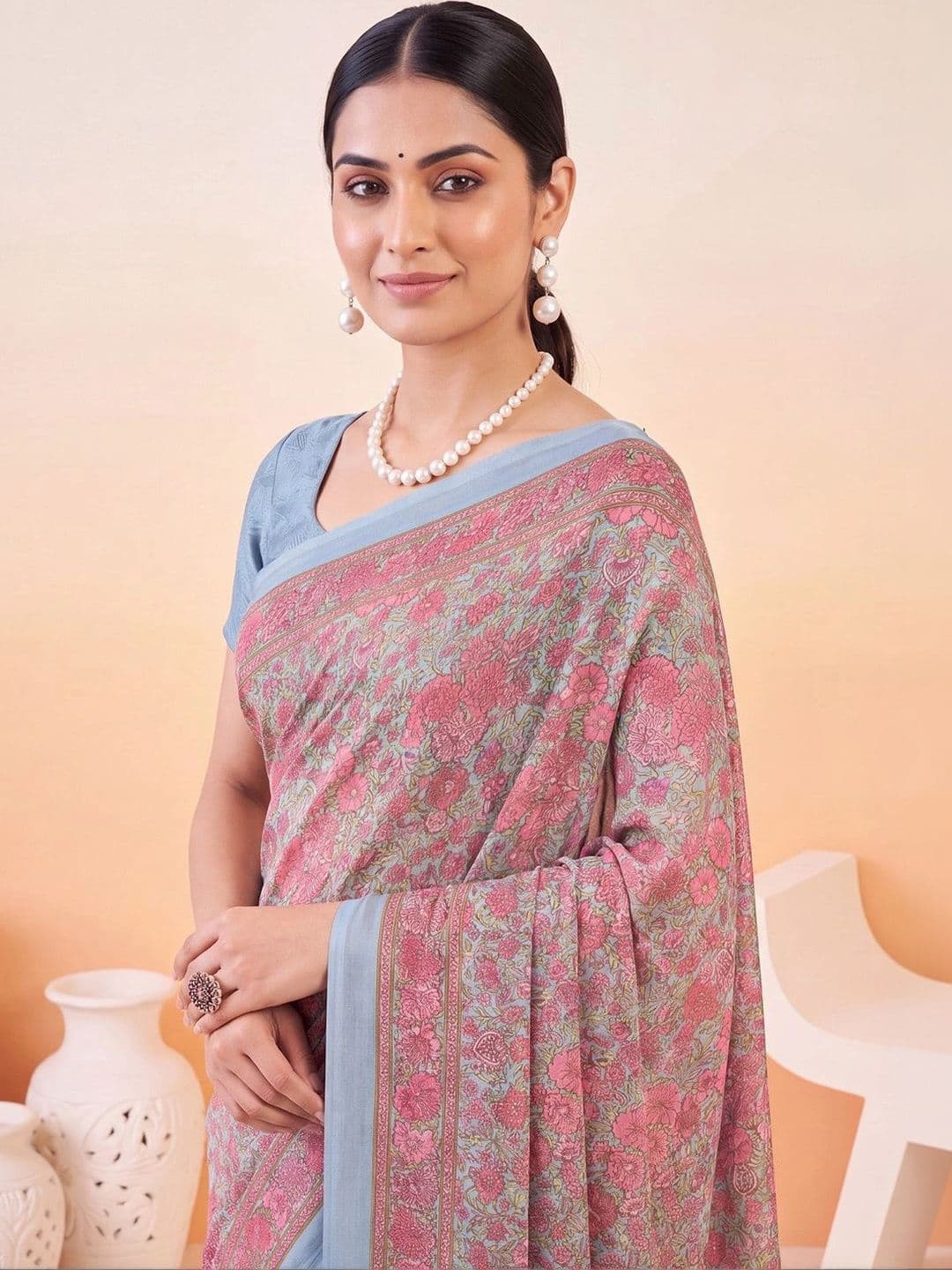 Anouk Floral Poly Crepe Designer Saree thumbnail 3