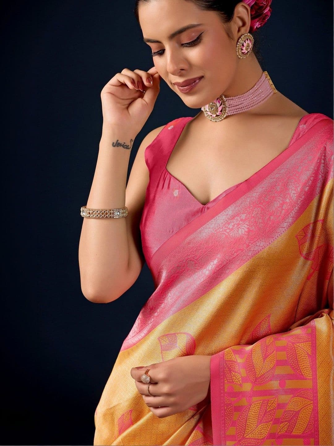 ERIKA Woven Design Zari Silk Blend Designer Banarasi Saree thumbnail 5