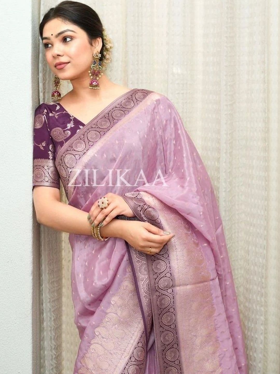 ZELLURE Woven Design Zari Art Silk Kanjeevaram Saree - view 1