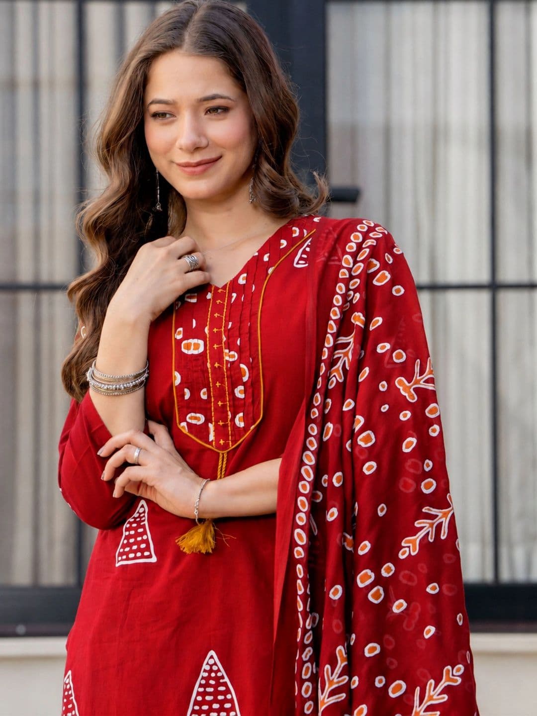 PARTHVI Women Printed Regular Pure Cotton Kurta with Trousers & With Dupatta thumbnail 3