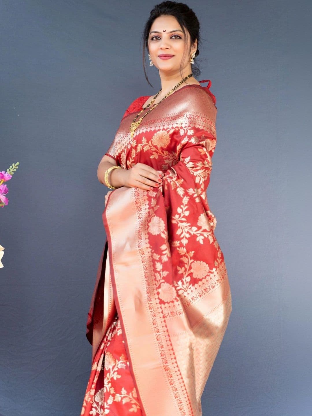 Dhaaga Ghar Woven Design Zari Art Silk Banarasi Saree thumbnail 3