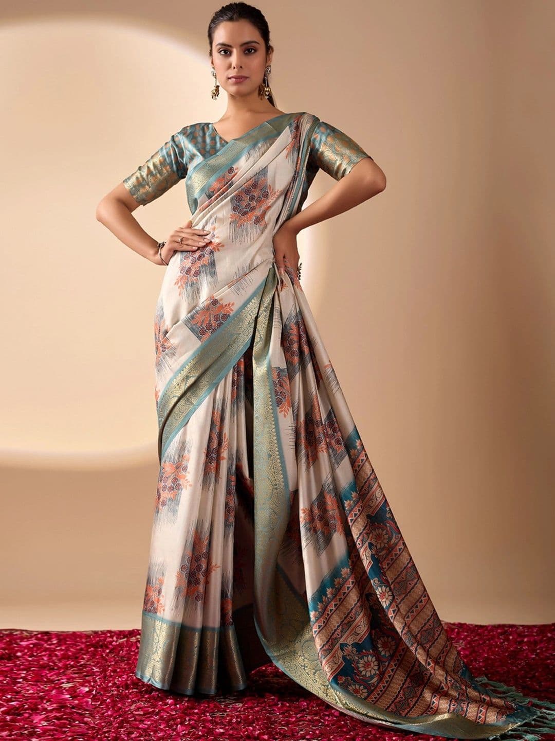 LeeliPeeri Designer Floral Zari Silk Blend Designer Saree thumbnail 5
