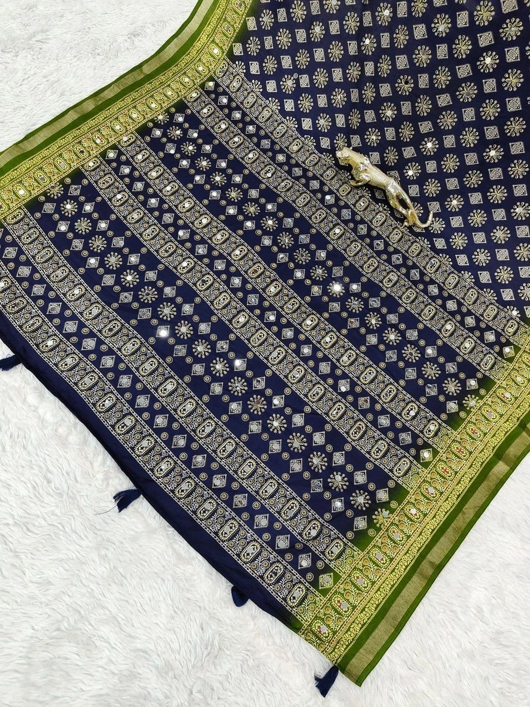 FABBRITY Ethnic Motifs Mirror Work Pure Cotton Designer Saree thumbnail 4