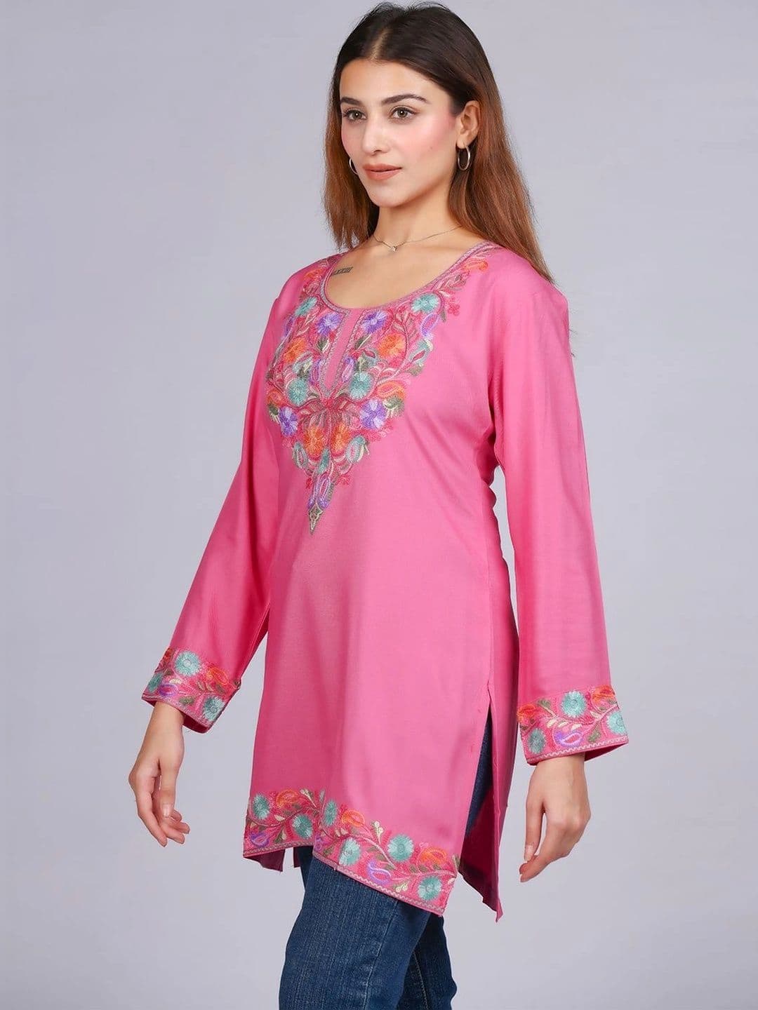 Anouk Women Embroidered Thread Work Kurta thumbnail 4
