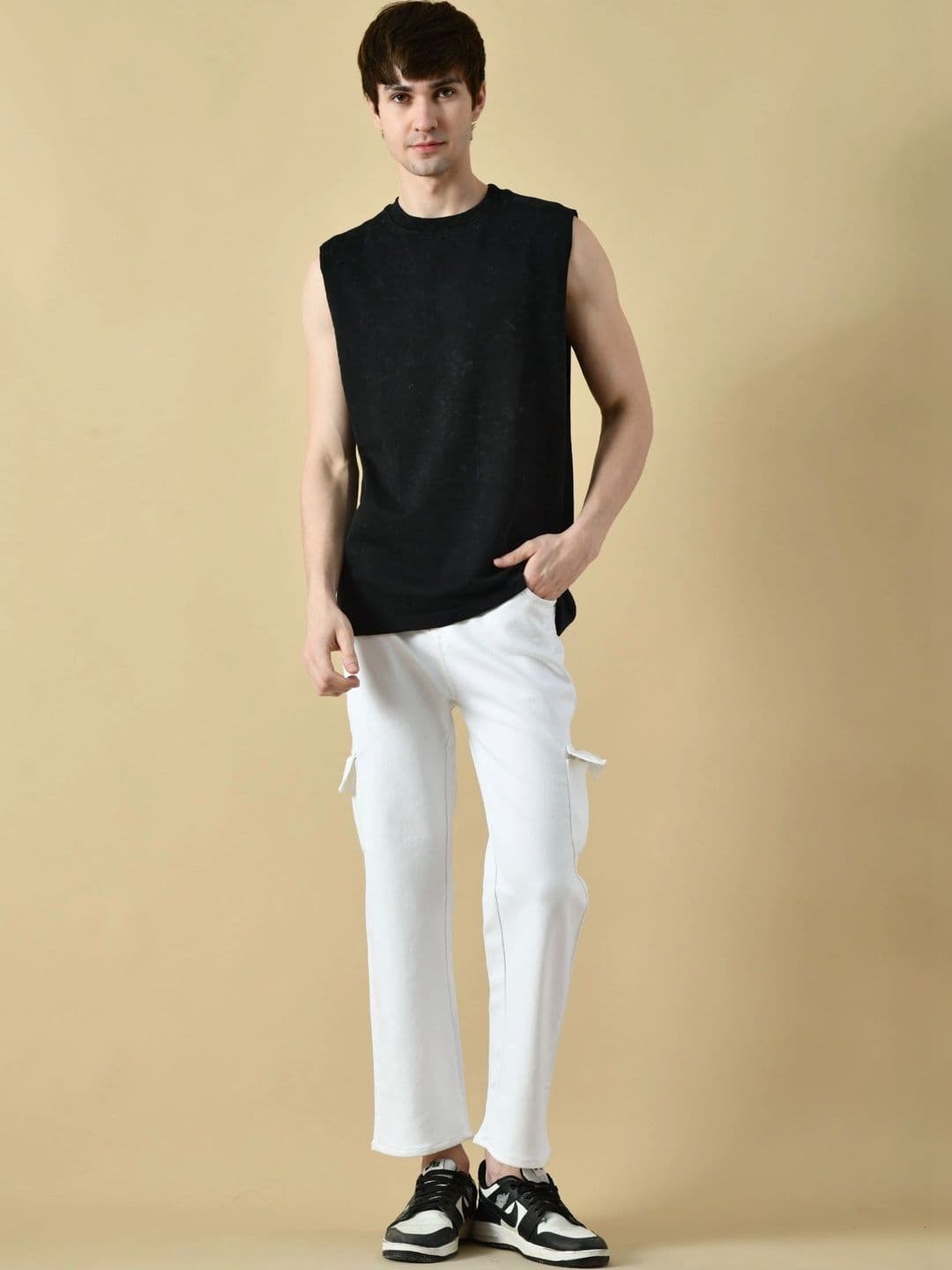 HERE&NOW Men's Mid-Rise White Cargo Straight Fit Jeans with Flap Pockets thumbnail 2
