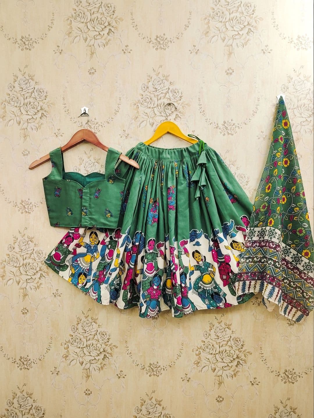 KALINI Girls Printed Kalamkari Ready to Wear Lehenga & Blouse With Dupatta thumbnail 3