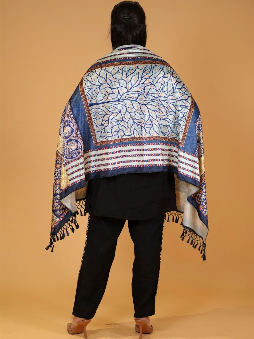 S.T. Women Botanical Printed Velvet Shawl thumbnail 2