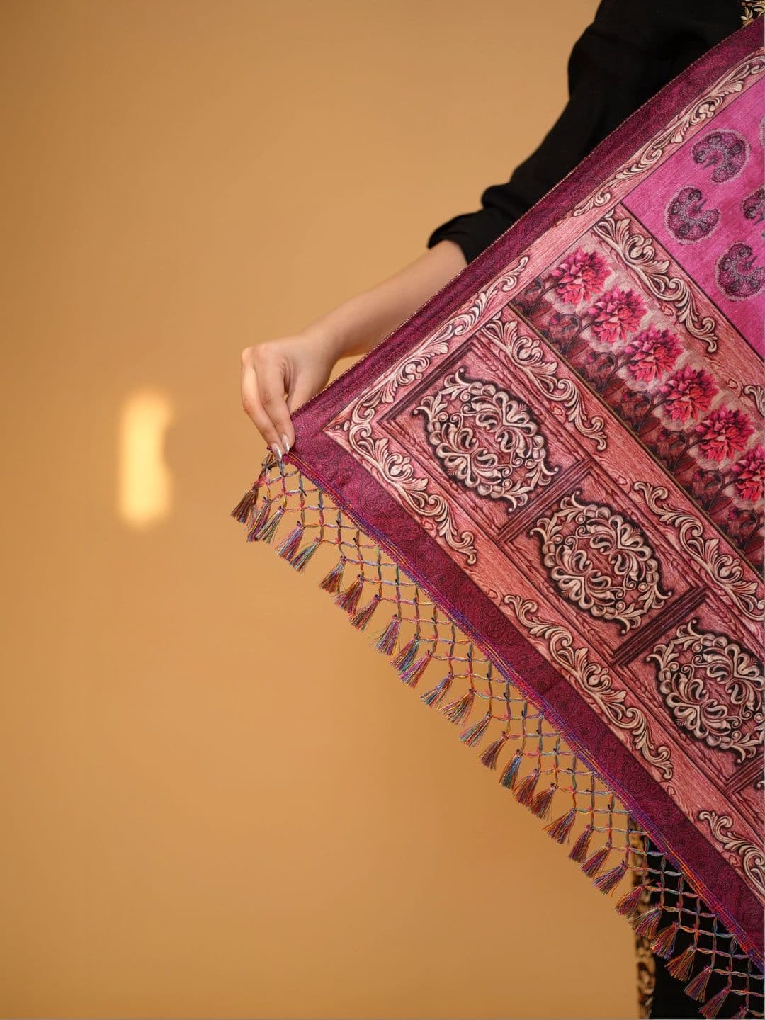 SHIFNEEN Women Ethnic Motifs Printed Velvet Shawl thumbnail 5