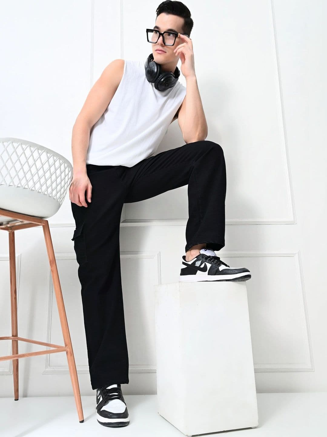 HERE&NOW Men's Jet Black Mid-Rise Cargo Jeans with Straight Fit thumbnail 3
