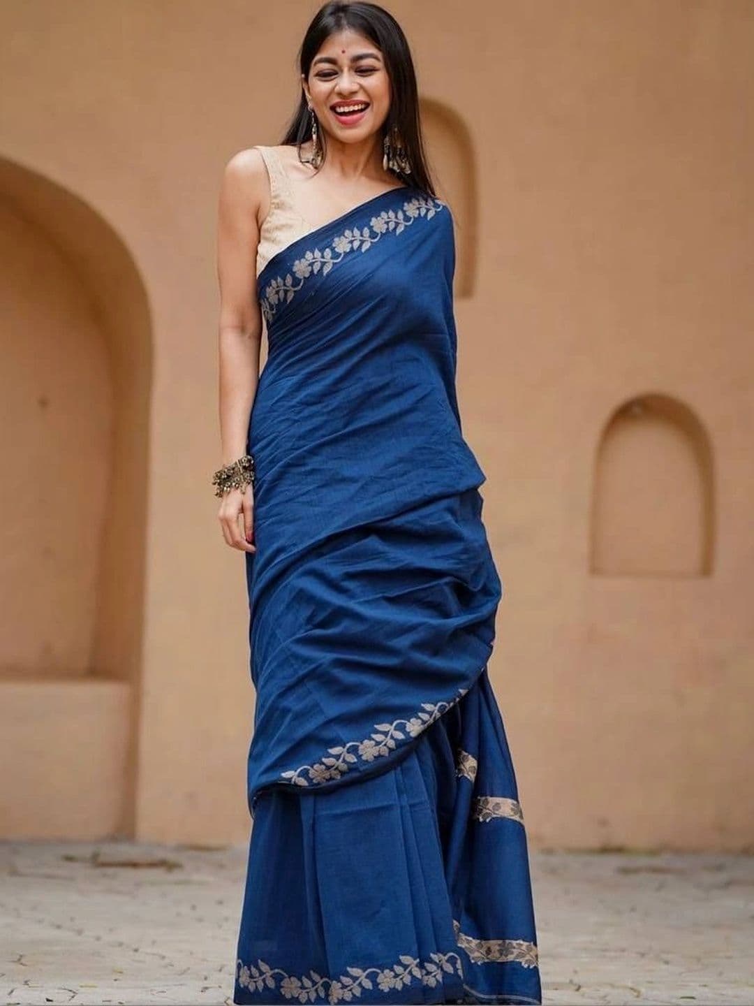 saneria silk Floral Linen Blend Bagru Saree thumbnail 3