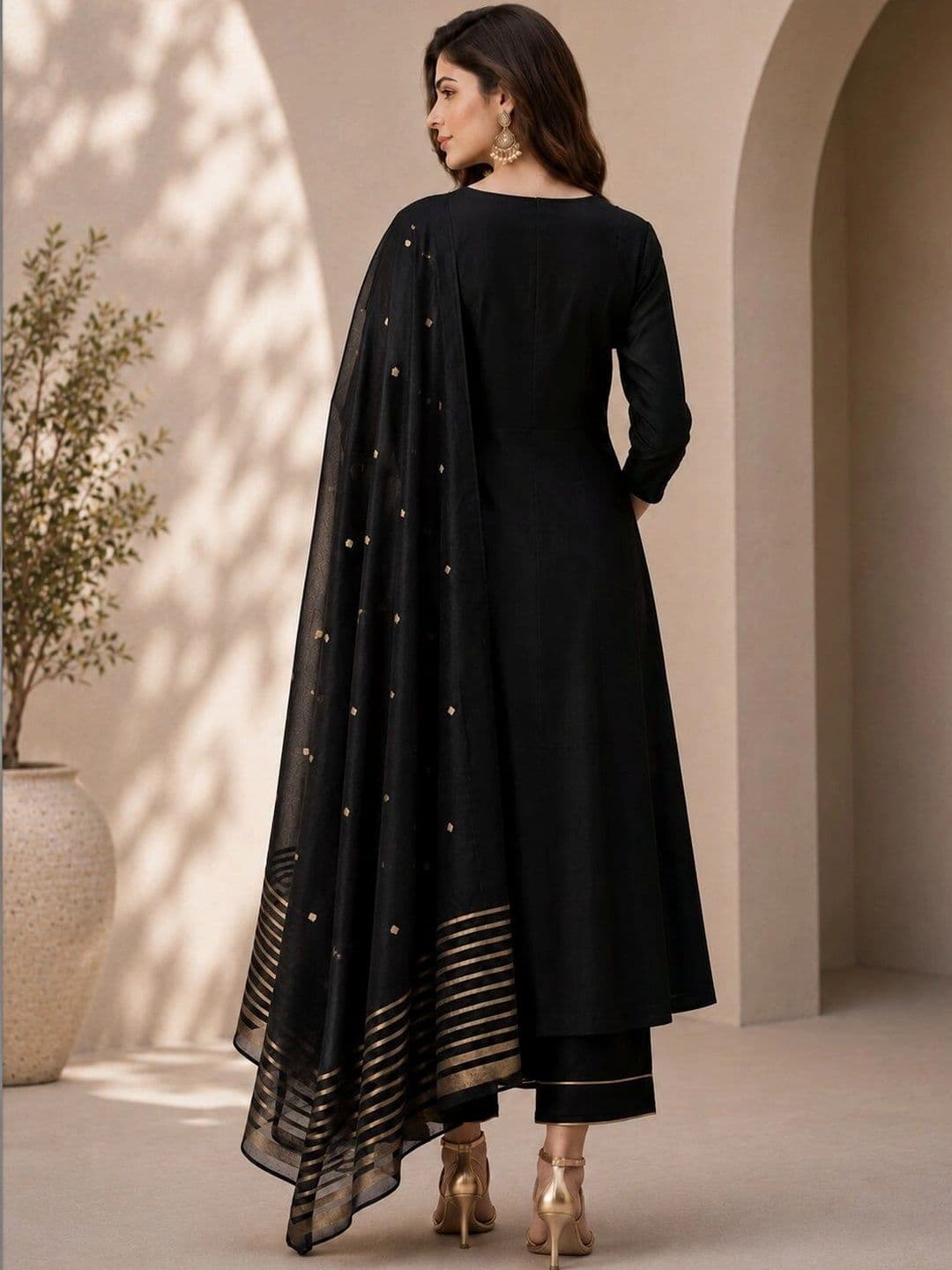Mogra Designs Women Ethnic Motifs Regular Kurta with Palazzos & With Dupatta thumbnail 3