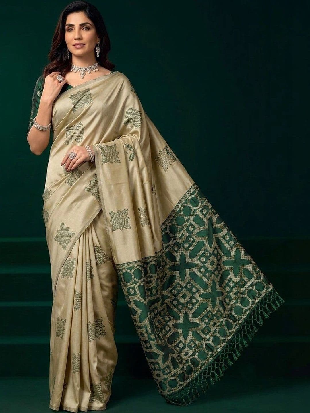 UMANTA Woven Design Zari Silk Blend Banarasi Saree - view 1