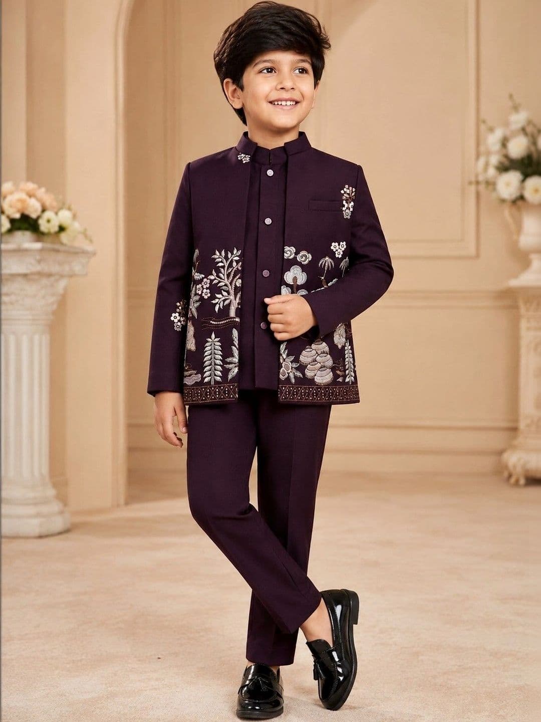 ELITE TRENDZZ Boys Embroidered Mandarin Collar Sherwani - view 1