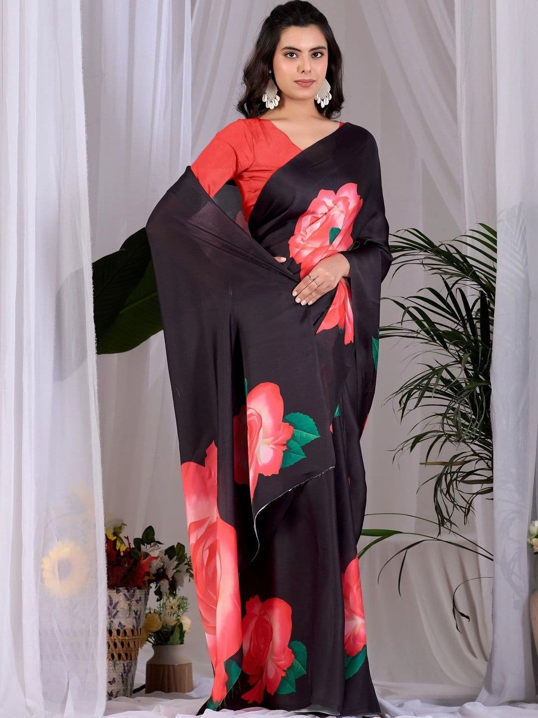 DIVASTRI Floral Satin Designer Saree thumbnail 5
