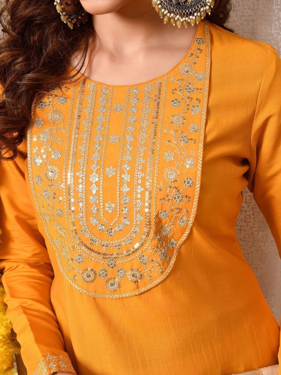 BKApparels Women Embroidered Floral Kurta thumbnail 7