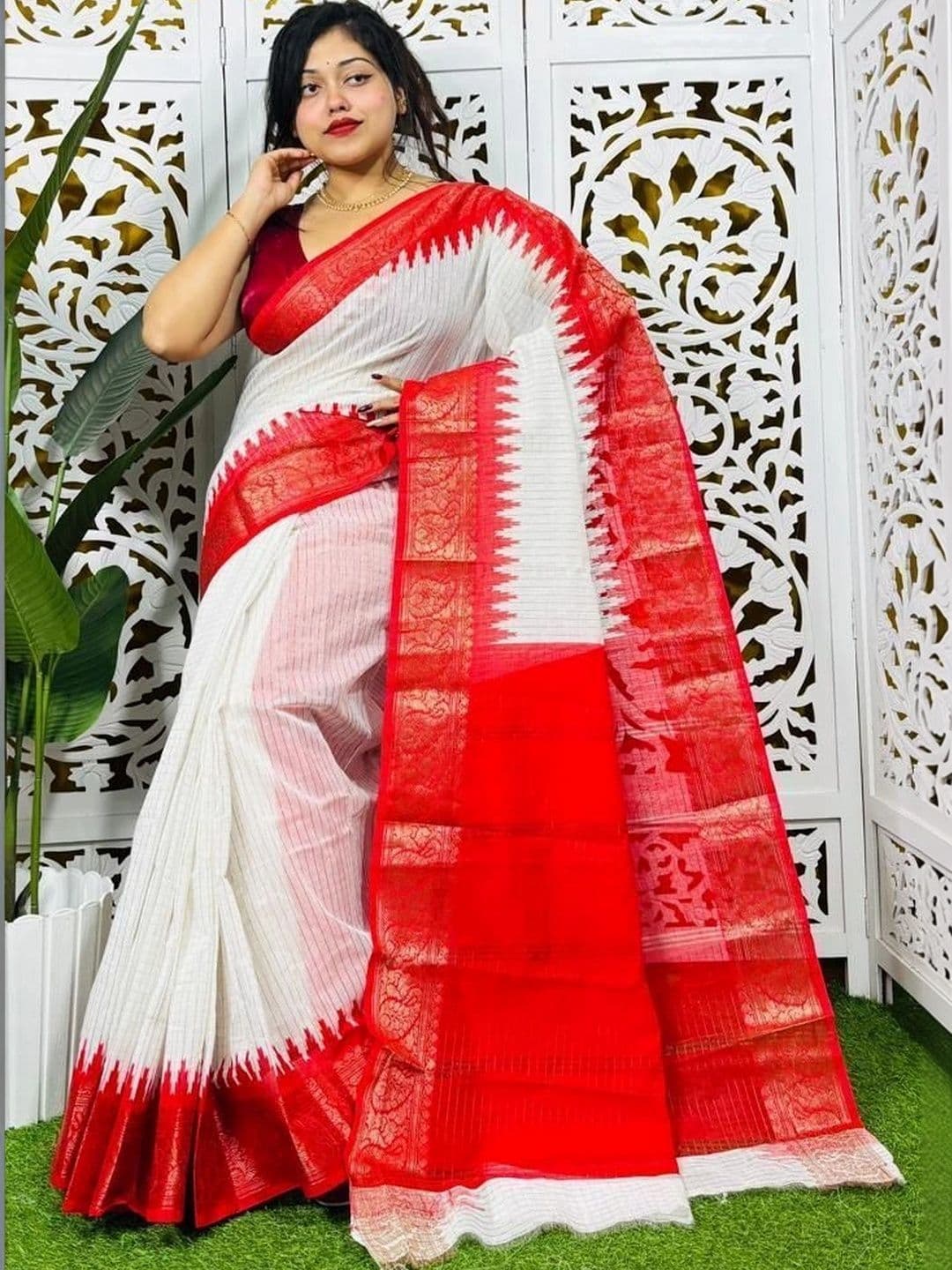 JHILUU Woven Design Pure Cotton Saree thumbnail 2