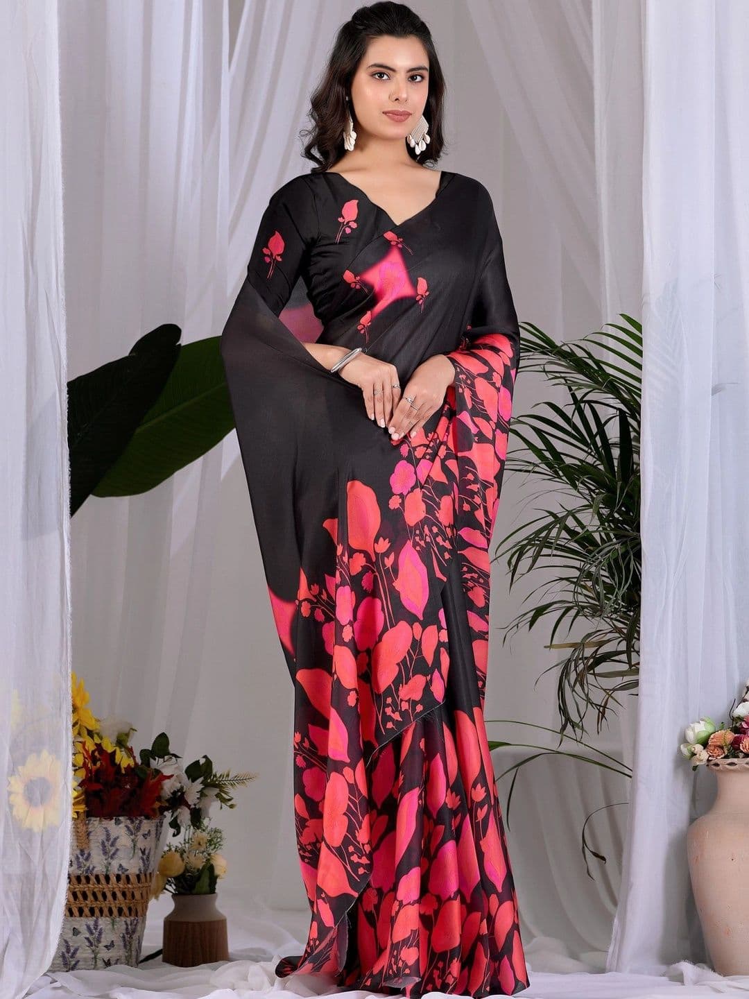 DIVASTRI Floral Satin Designer Saree thumbnail 3