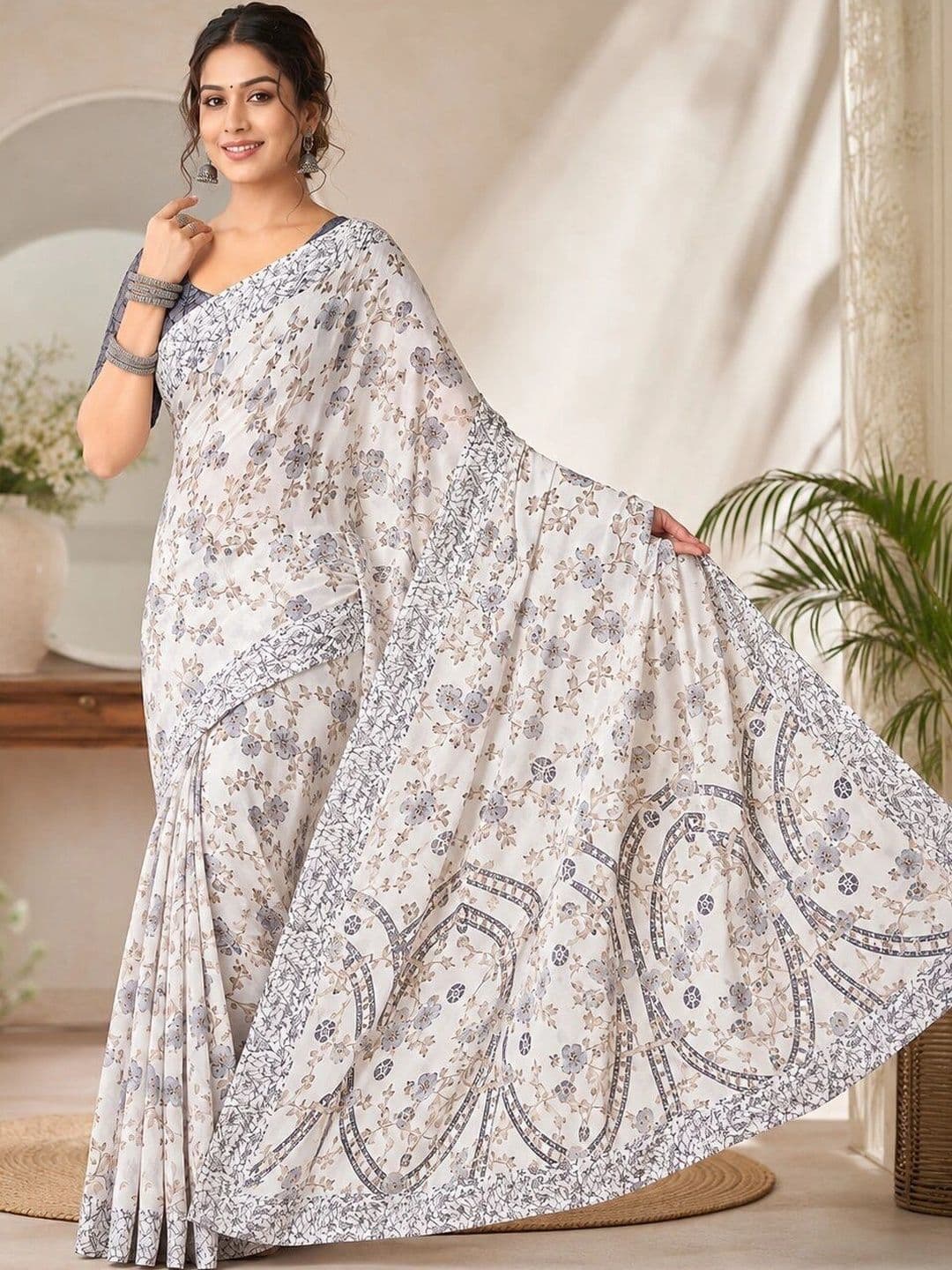 NARIVESH TRENDS Floral Poly Georgette Saree thumbnail 4