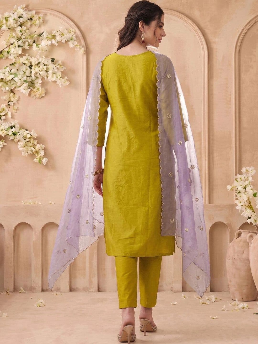 SASSIC Women Ethnic Motifs Embroidered Regular Thread Work Pure Silk Kurta with Palazzos & With Dupatta thumbnail 5