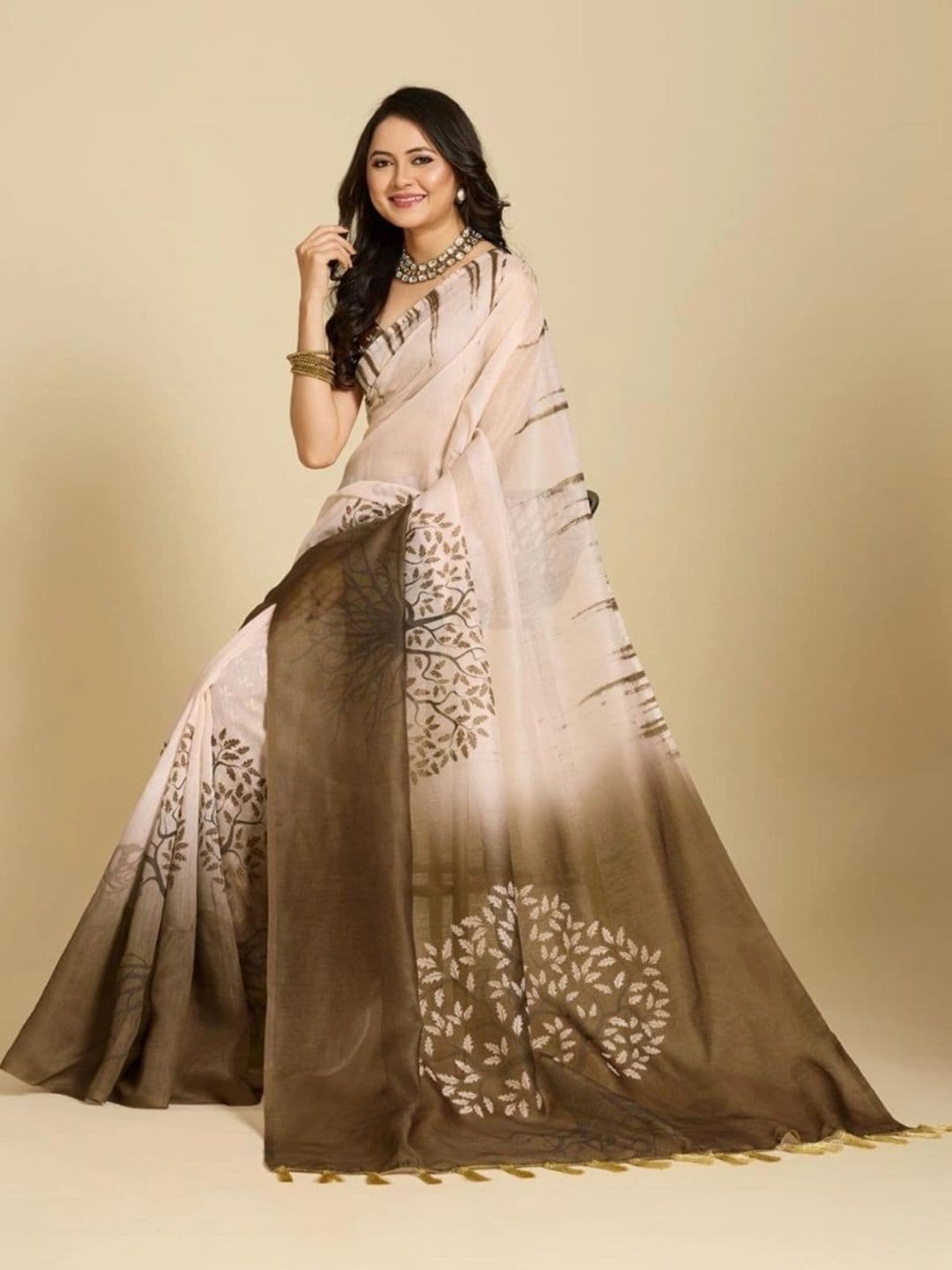 Mitera Floral Designer Saree thumbnail 5