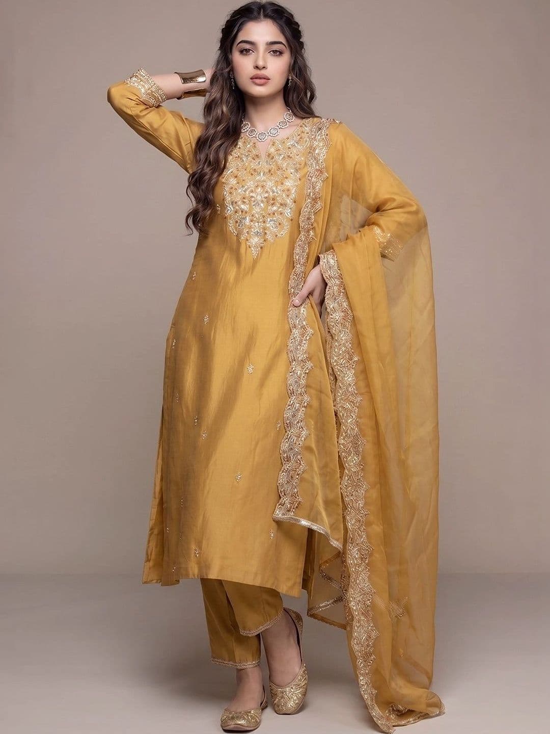 Varanga Women Ethnic Motifs Embroidered Regular Thread Work Kurta with Palazzos & With Dupatta - view 1