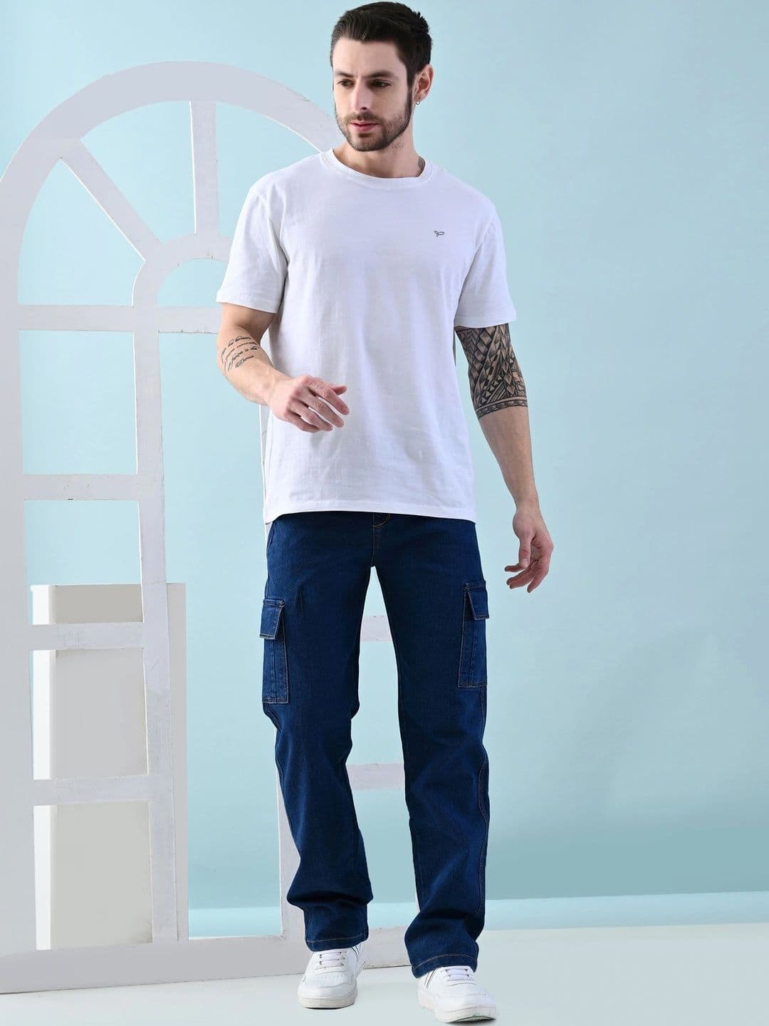 HERE&NOW Men's Dark Wash Mid-Rise Cargo Straight Fit Jeans with Flap Pockets thumbnail 6