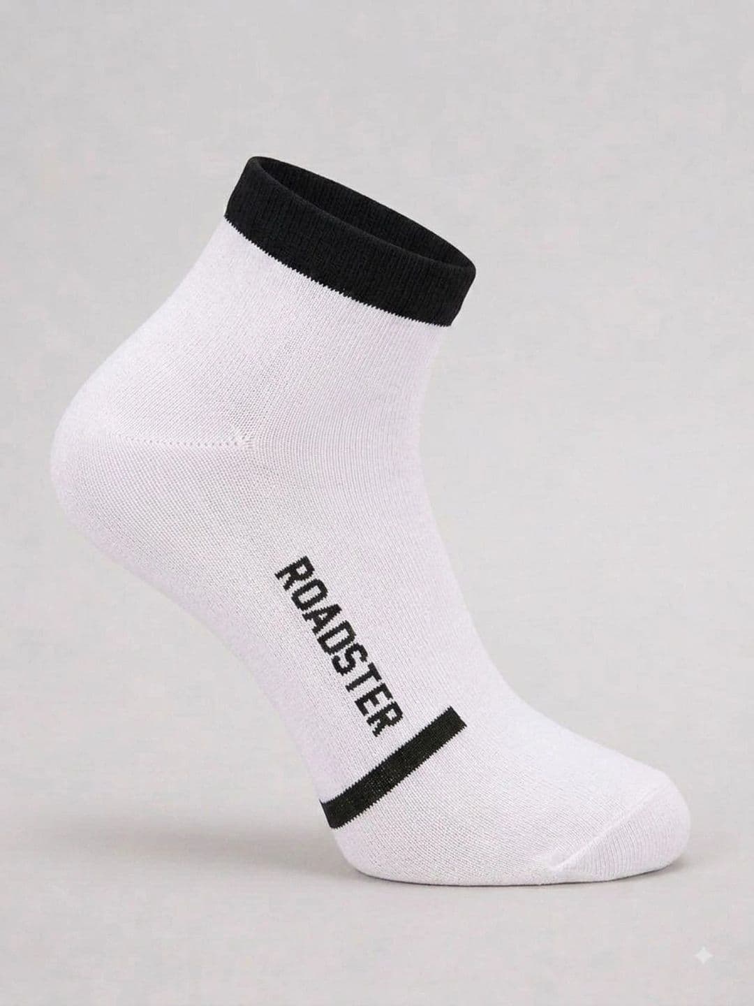 Roadster Men Pack of 5 Cotton Colourblocked Ankle Length Socks thumbnail 6