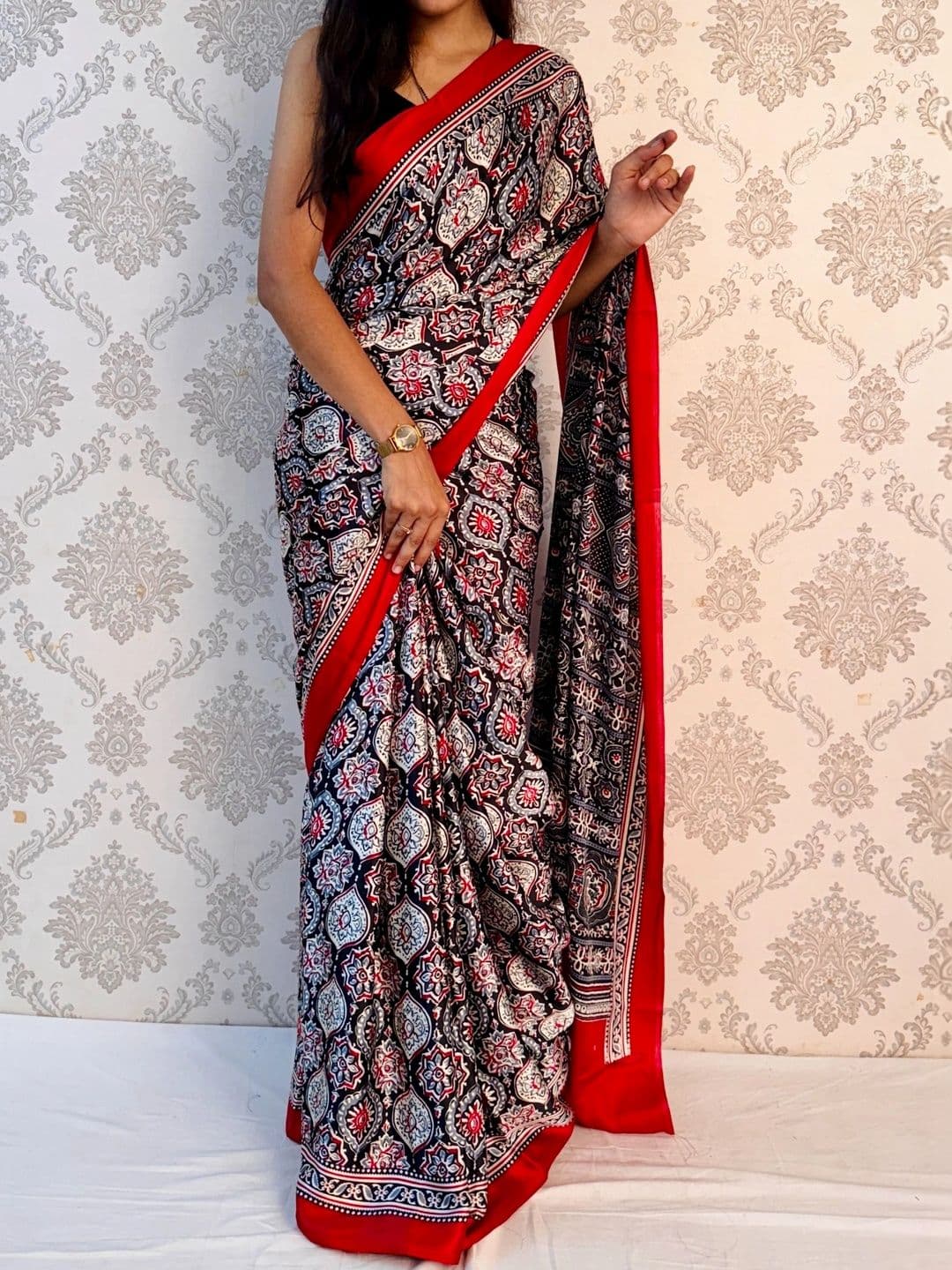 NARIVESH TRENDS Kalamkari Art Silk Saree thumbnail 5