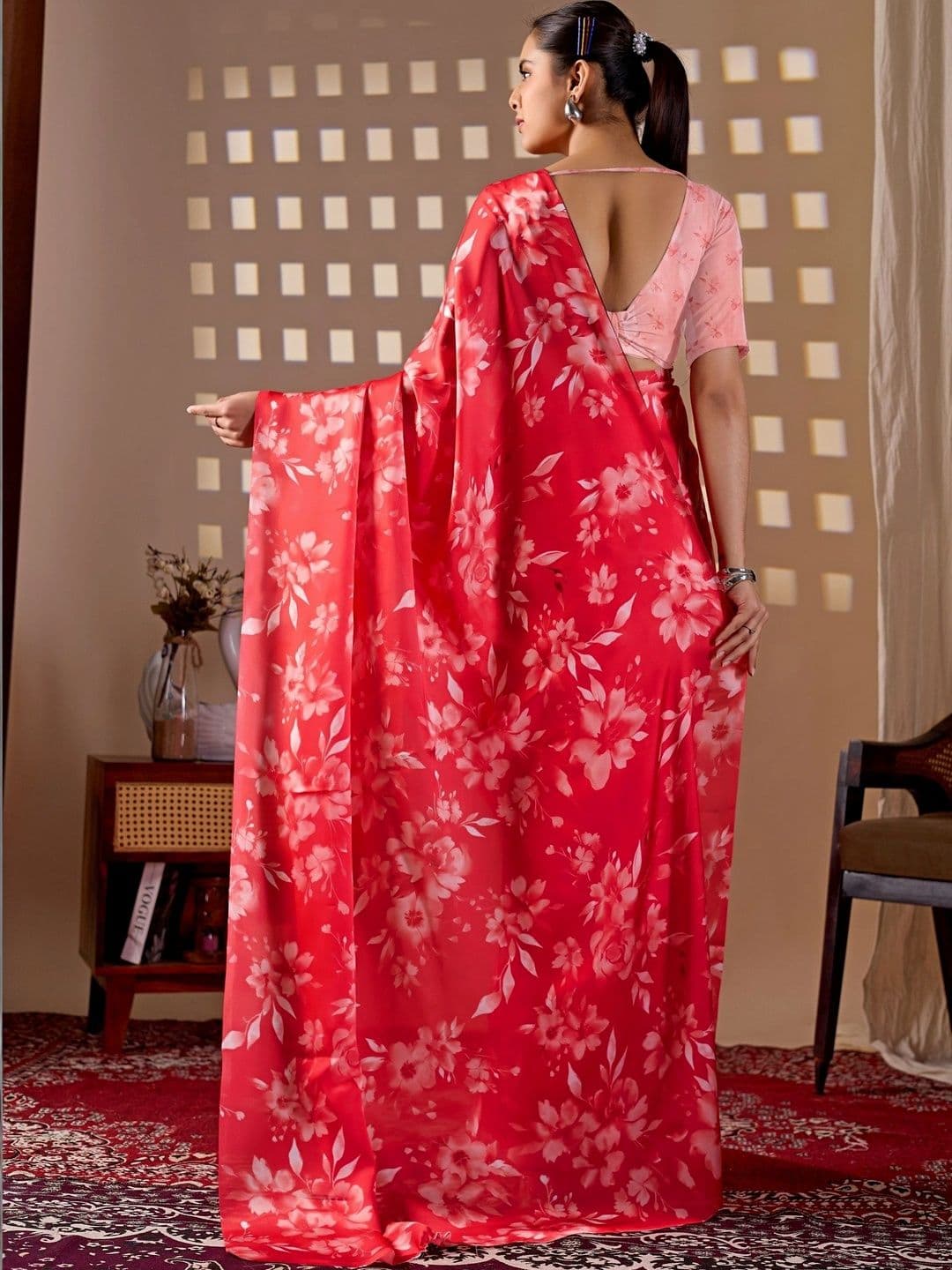 DIVASTRI Floral Satin Designer Saree thumbnail 6