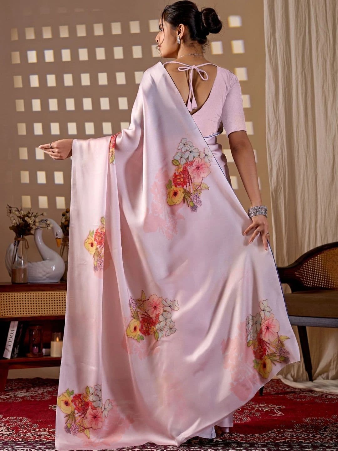 DIVASTRI Floral Designer Saree thumbnail 2