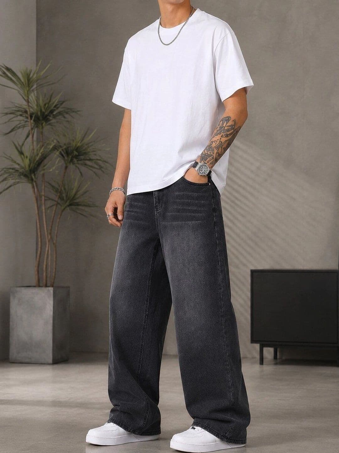 HIGH DENIM Men Straight Fit Mid-Rise Low Distress Stretchable Jeans thumbnail 2