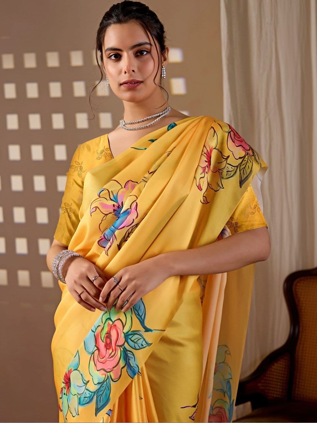DIVASTRI Floral Satin Designer Saree thumbnail 4