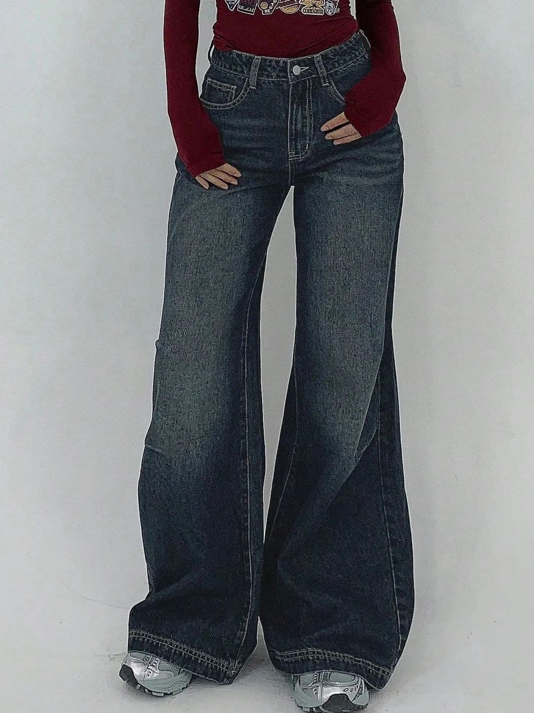 Off Duty India Women Flared High-Rise Low Distress Light Fade Jeans thumbnail 4