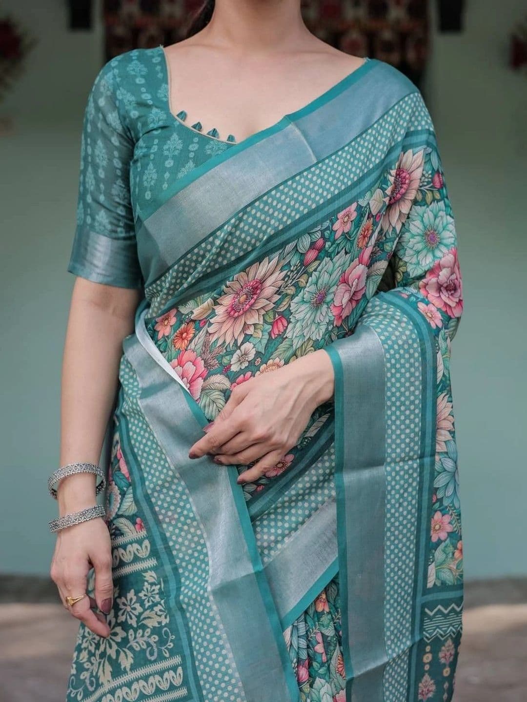 saneria silk Floral Linen Blend Chanderi Saree thumbnail 5