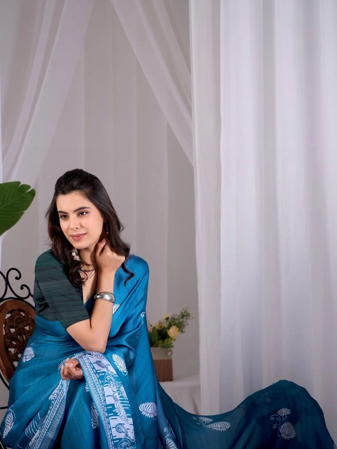 Mitera Floral Satin Designer Saree thumbnail 3