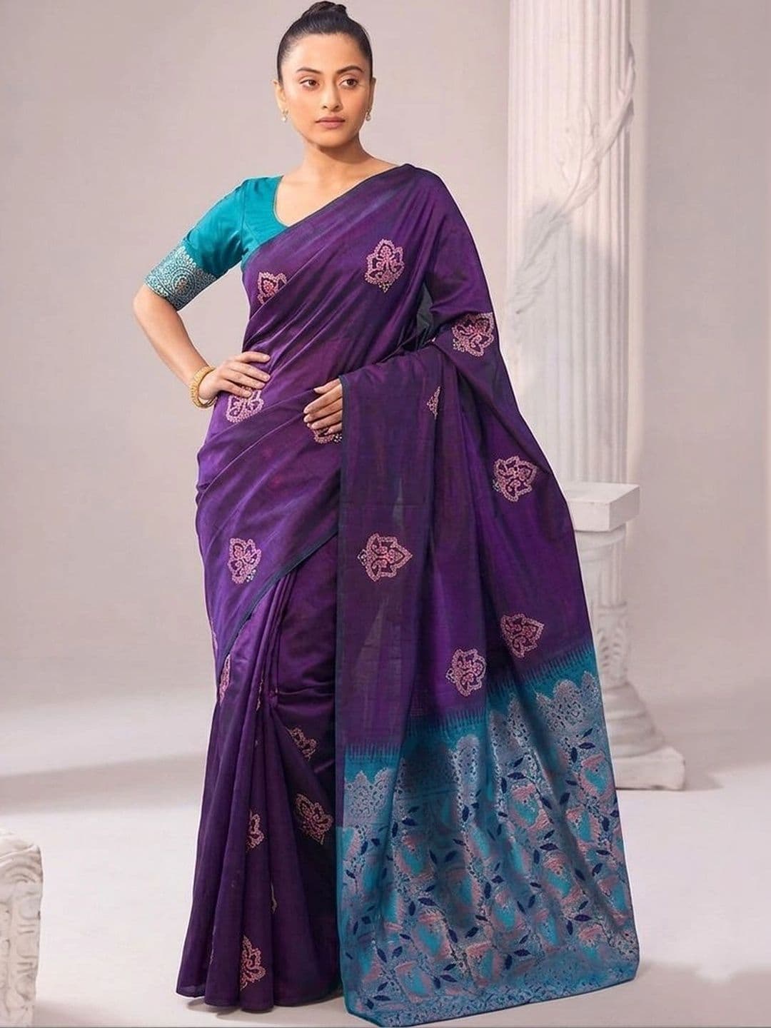 UMANTA Woven Design Zari Silk Blend Banarasi Saree - view 1
