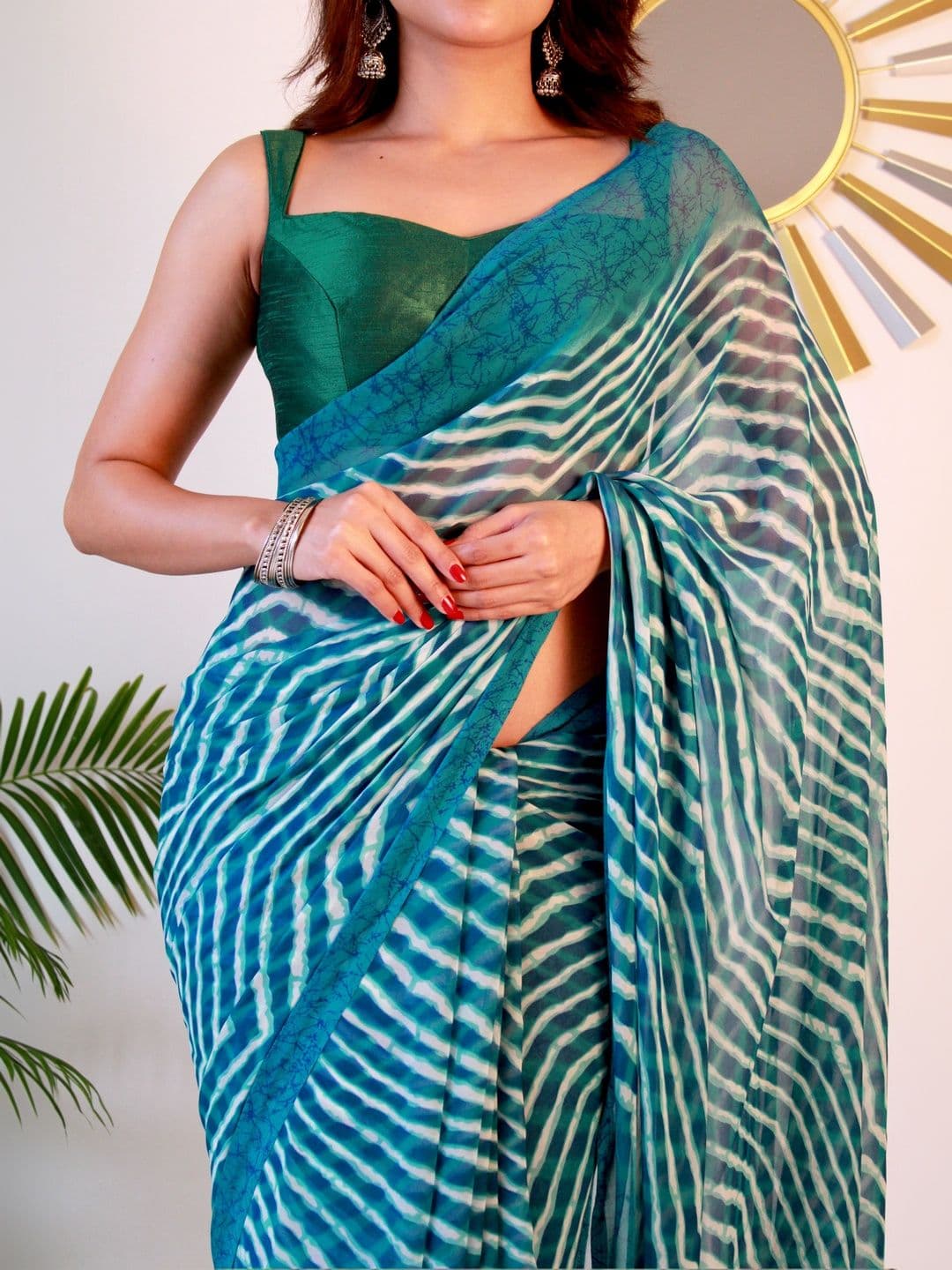 NARIVESH TRENDS Tie and Dye Poly Georgette Saree thumbnail 6