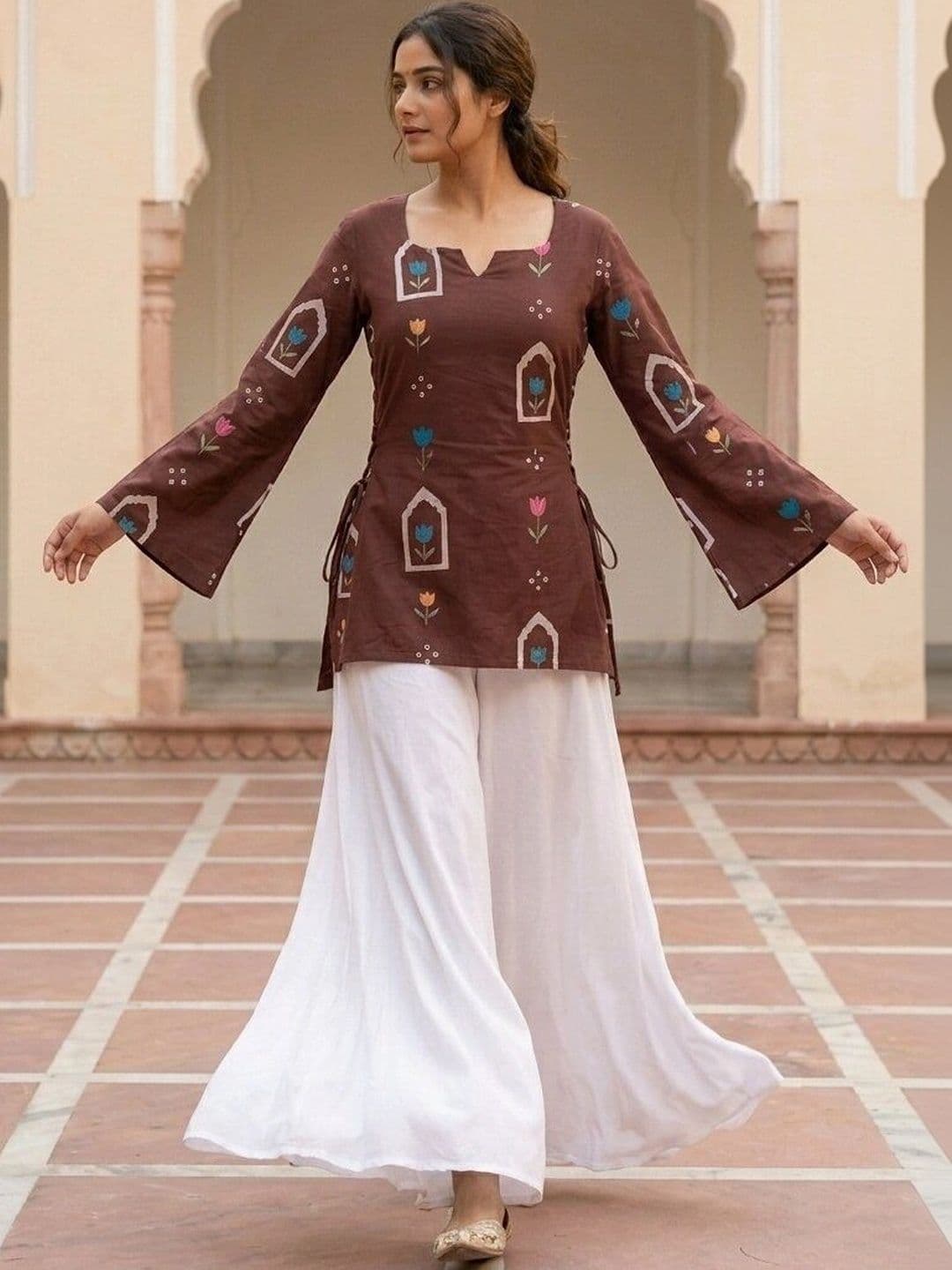Anouk Rustic Floral Printed Square Neck Flared Sleeves Pure Cotton Kurti thumbnail 6