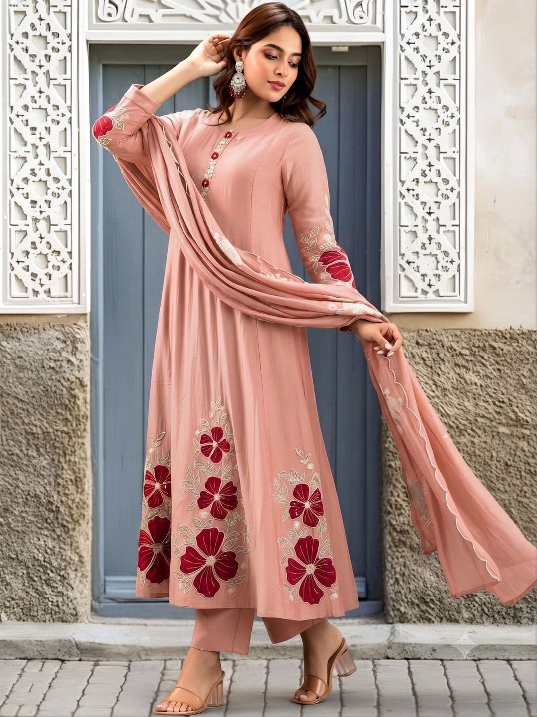 DWIJA FASHION Women Floral Embroidered Regular Thread Work Kurta with Trousers & With Dupatta thumbnail 4