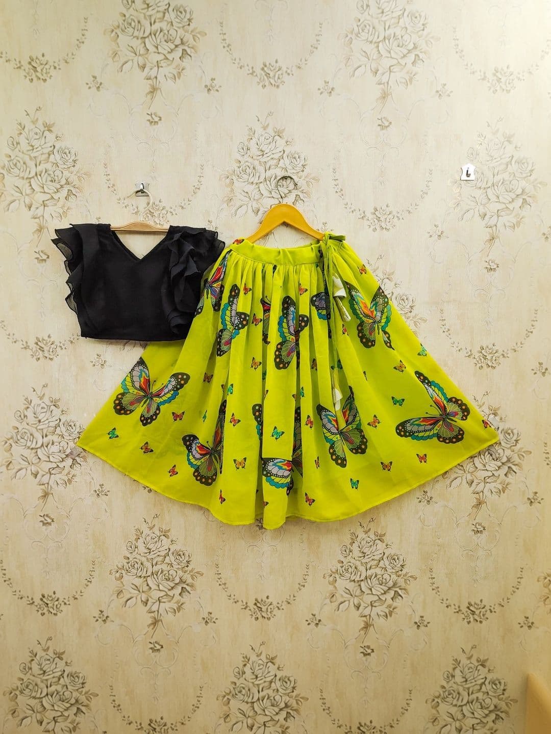 KALINI Girls Ready to Wear Lehenga & thumbnail 3