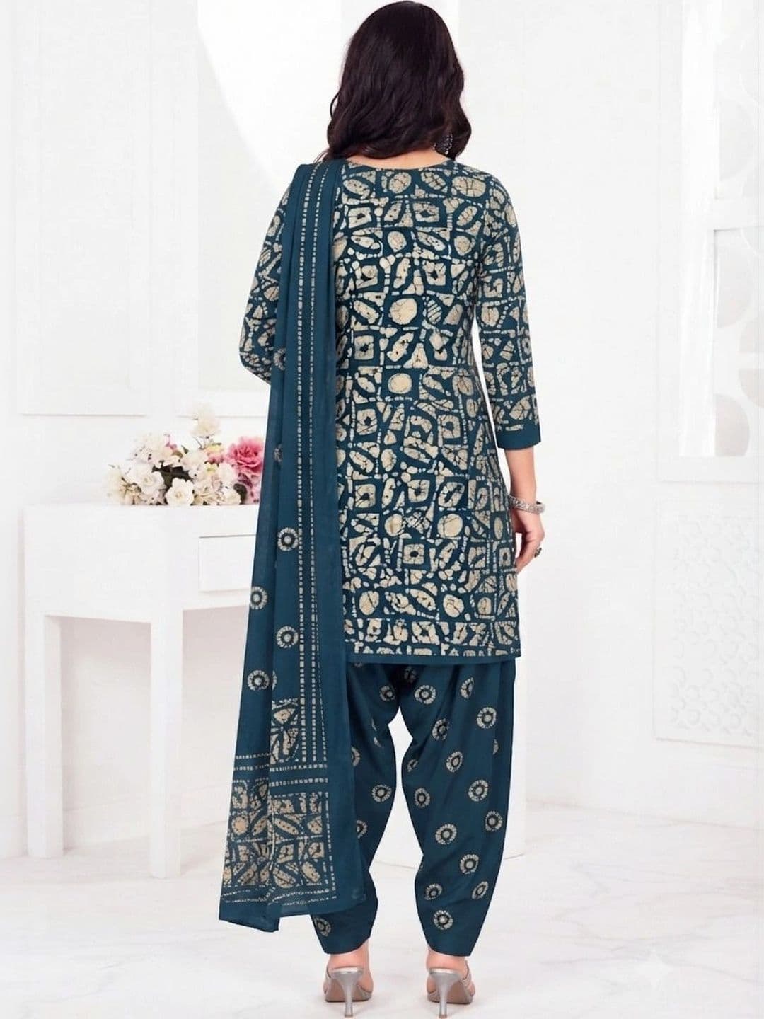 shree jeenmata collection Printed Pure Cotton Unstitched Dress Material thumbnail 5
