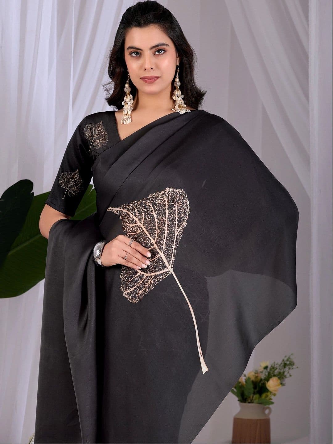 Mitera Floral Satin Designer Saree thumbnail 6