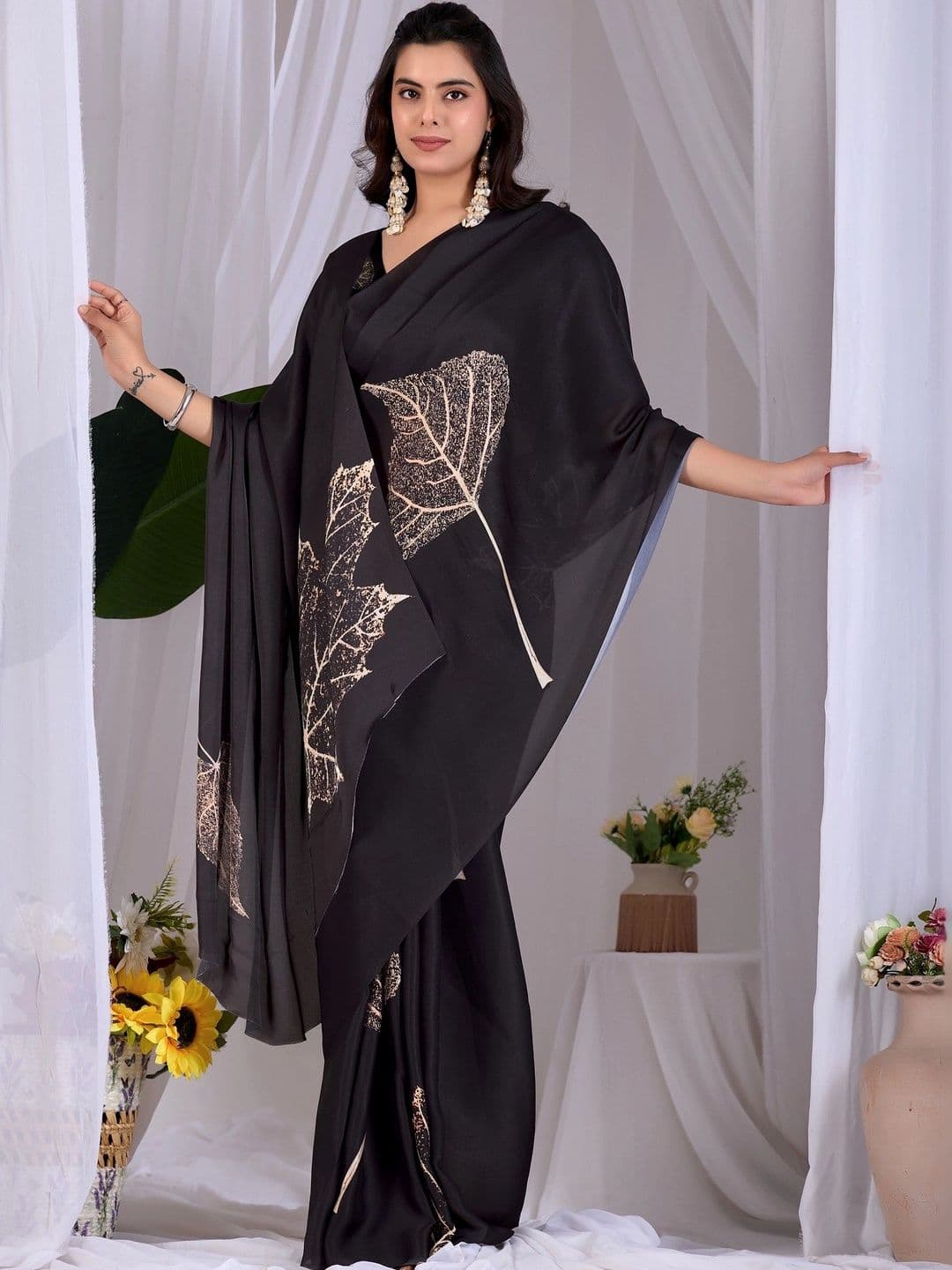 Mitera Floral Satin Designer Saree thumbnail 5