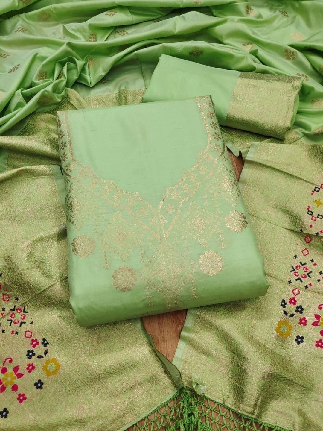 KALINI Pure Silk Unstitched Dress Material thumbnail 2