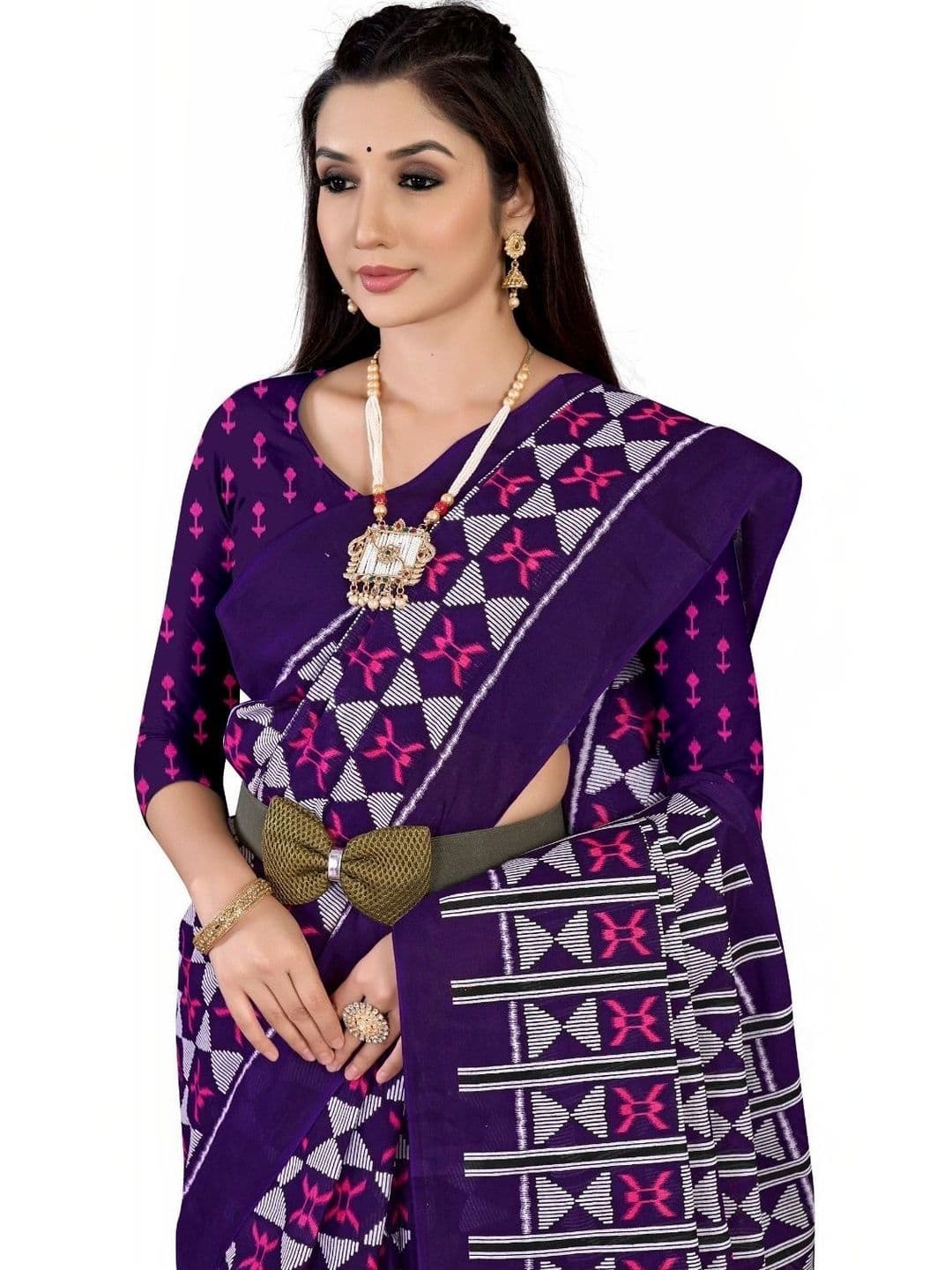 MITITA FASHION Women's Purple Geometric Printed Cotton Blend Saree with Woven Border thumbnail 3
