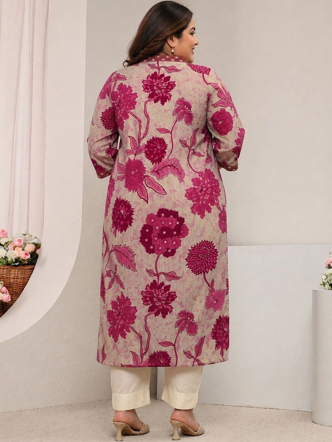 EXTRA LOVE BY LIBAS Women Floral Printed Floral Kurta thumbnail 3