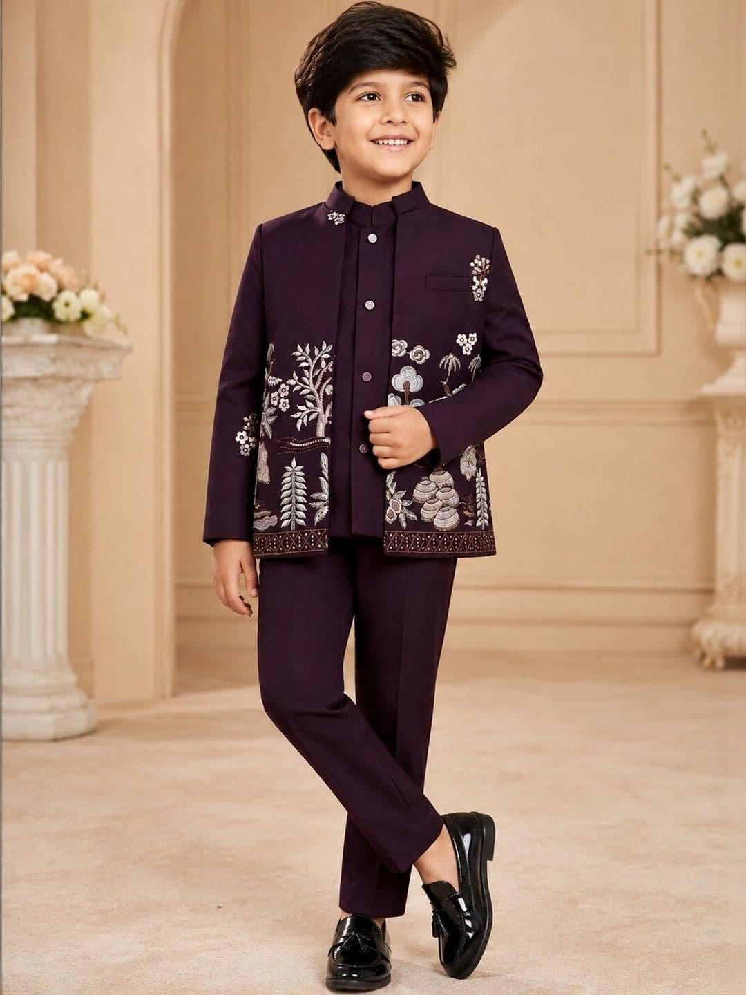 ELITE TRENDZZ Boys Embroidered Mandarin Collar Sherwani - view 1