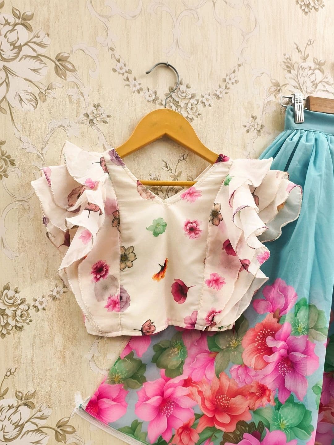 KALINI Girls Printed Ready to Wear Lehenga & thumbnail 2