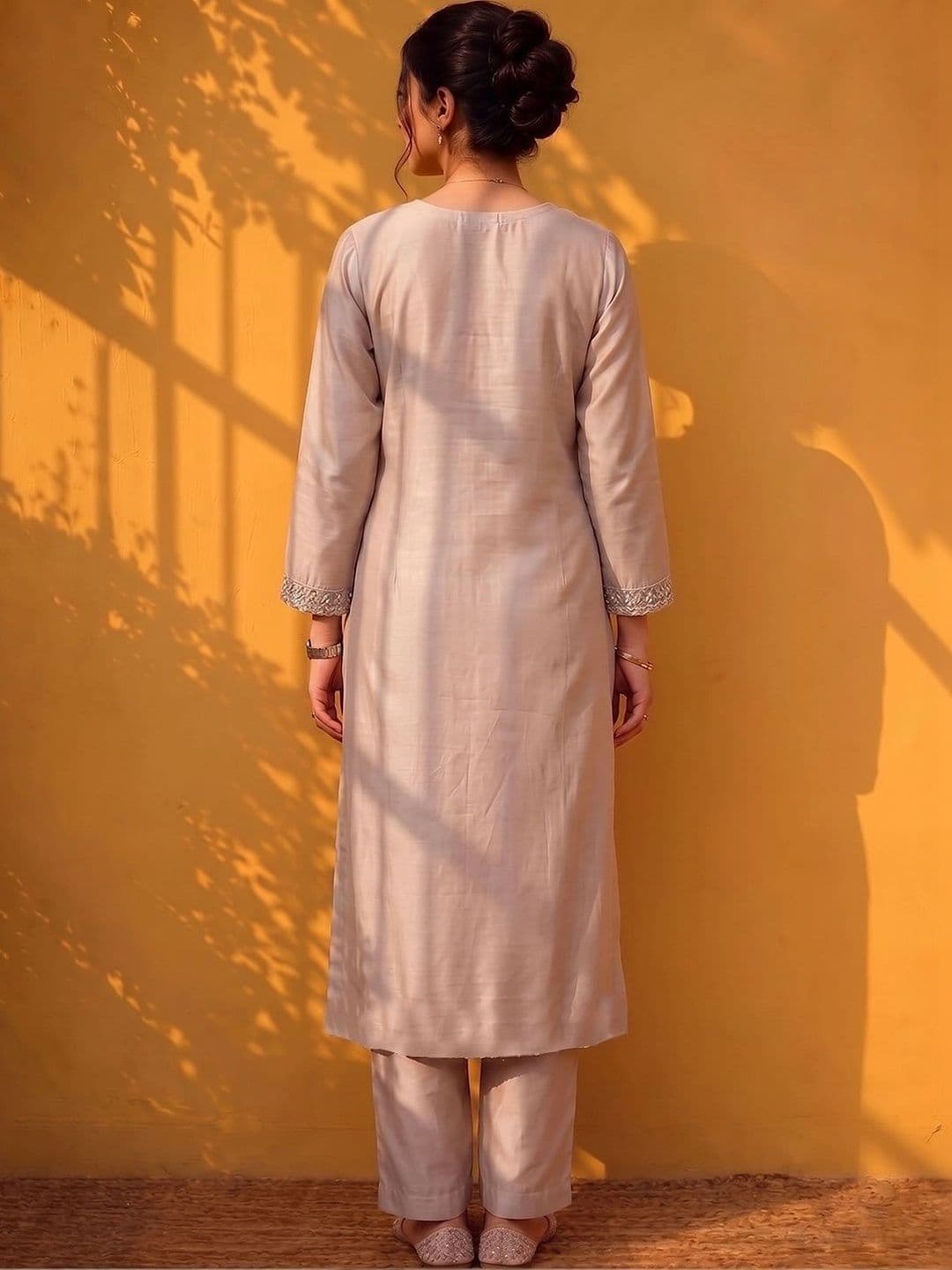 Varanga Women Ethnic Motifs Embroidered Regular Thread Work Kurta with Trousers & With Dupatta thumbnail 6