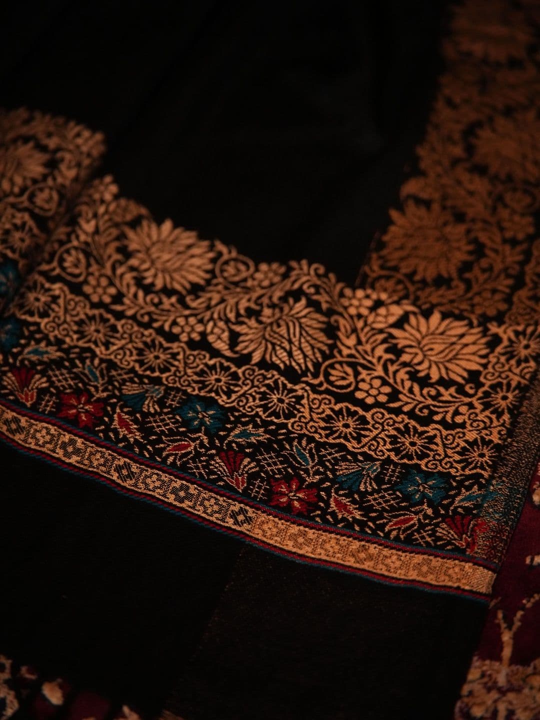 SHIFNEEN Women Ethnic Motifs Woven Design Acrylic Shawl thumbnail 3